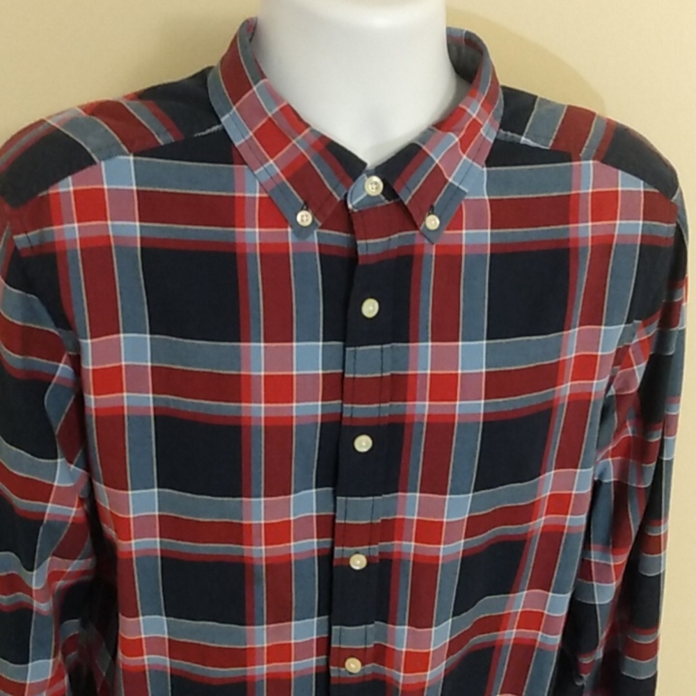 NAUTICA Classic Fit Shirt - Size Large